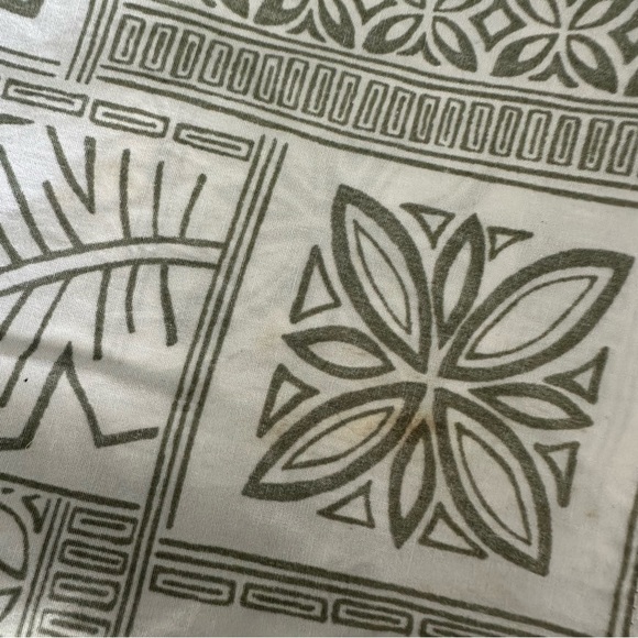 Cooke Street Pineaple’s and Palms Shirt - Picture 6 of 6